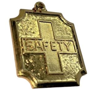 “SAFTY” PENDANT MEDAL GOLD TONE VINTAGE